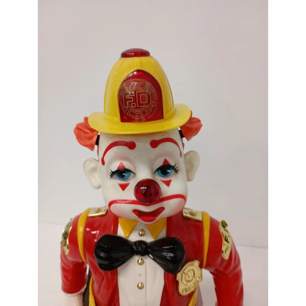 Vintage 1989 New Bright Bump'n Benny Fireman Clown Robot Toy Animated Red Yellow